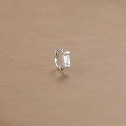 Argola Quadrada Mini com Zircónia