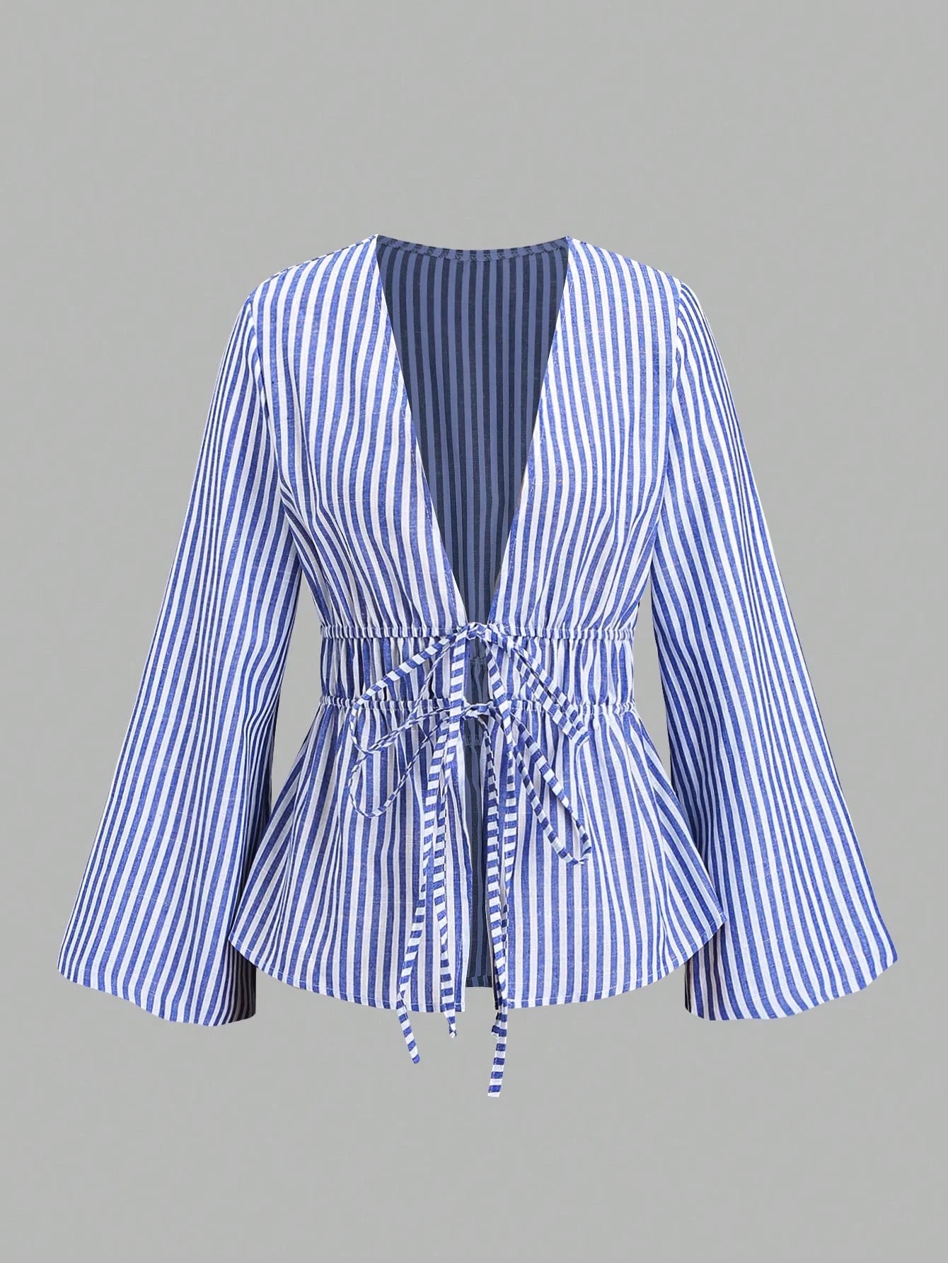 Camisa com Riscas e Laço