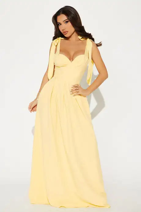 Vestido Maxi Amarelo Plus Size