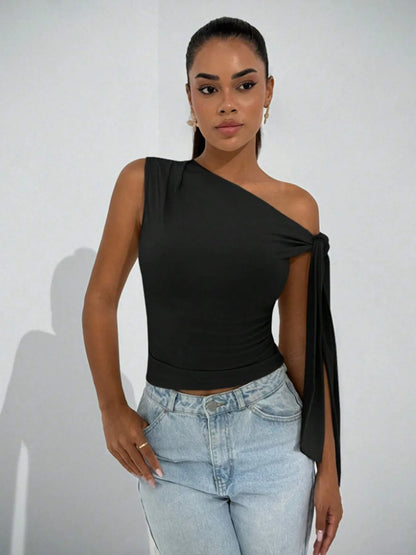 Blusa Sem Mangas com Decote Assimétrico & Nó