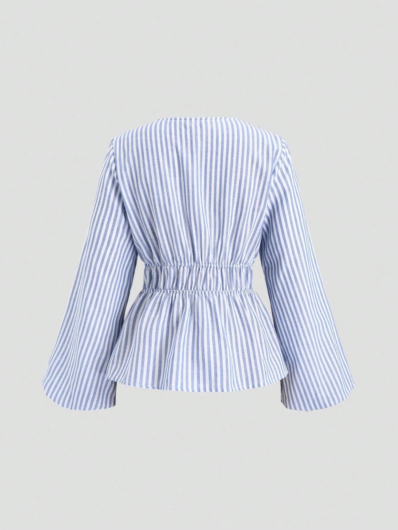 Camisa com Riscas e Laço