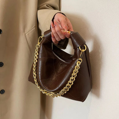 Mala Hobo Retro com Corrente Dourada