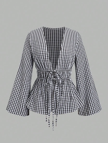 Camisa com Riscas e Laço