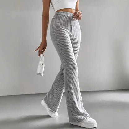 Calças Bootcut Caneladas em Malha