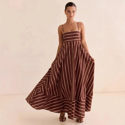 Vestido Longo Listrado com Alças Finas e Decote Reto