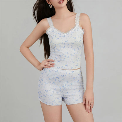 Conjunto Pijama com Renda