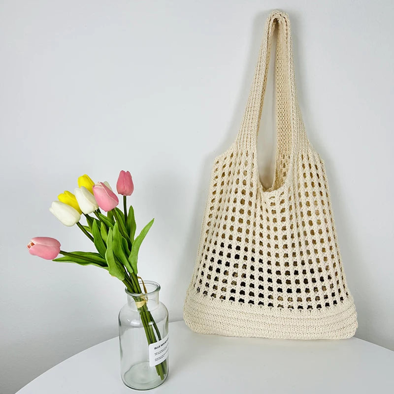 Mala de Ombro em Malha Vintage com Design Vazado | Grande Capacidade Estilo Boho