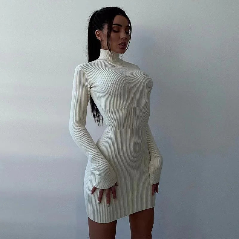 Vestido Midi Bodycon em Malha com Gola Alta