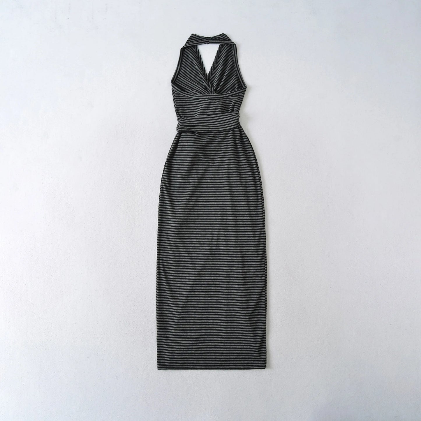 Vestido Maxi Halter Às Riscas