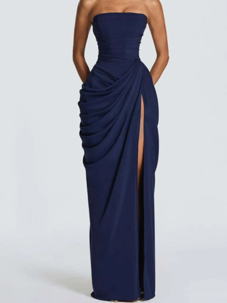Vestido Longo com Decote Estruturado e Fenda