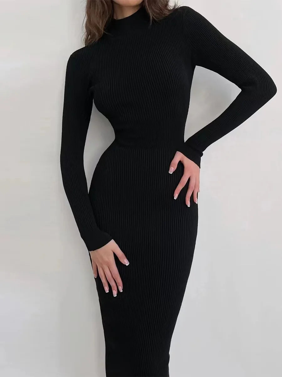 Vestido Midi Bodycon em Malha com Gola Alta