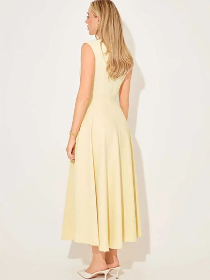 Vestido Midi Acinturado Gola Alta