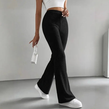 Calças Bootcut Caneladas em Malha